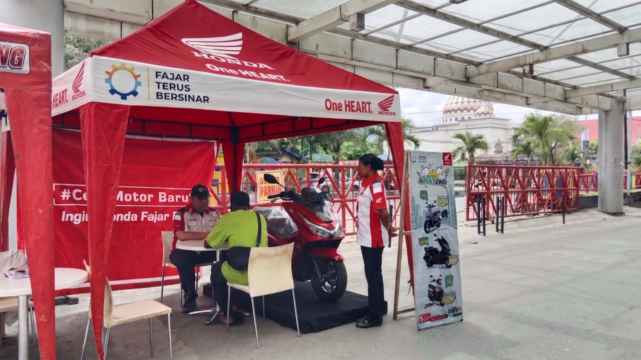 Roadshow Honda di Mall Borobudur Sentani, Promo 'Amayzing' dan PCX 160 Jadi Incaran Warga Jayapura