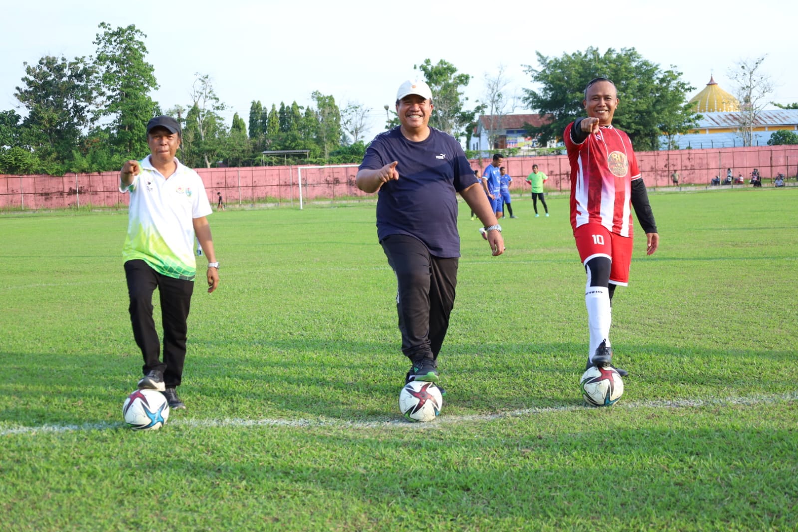 Bupati Asahan Buka Turnamen Sepak Bola Antar Instansi, 16 Tim Bertanding di Stadion Mutiara