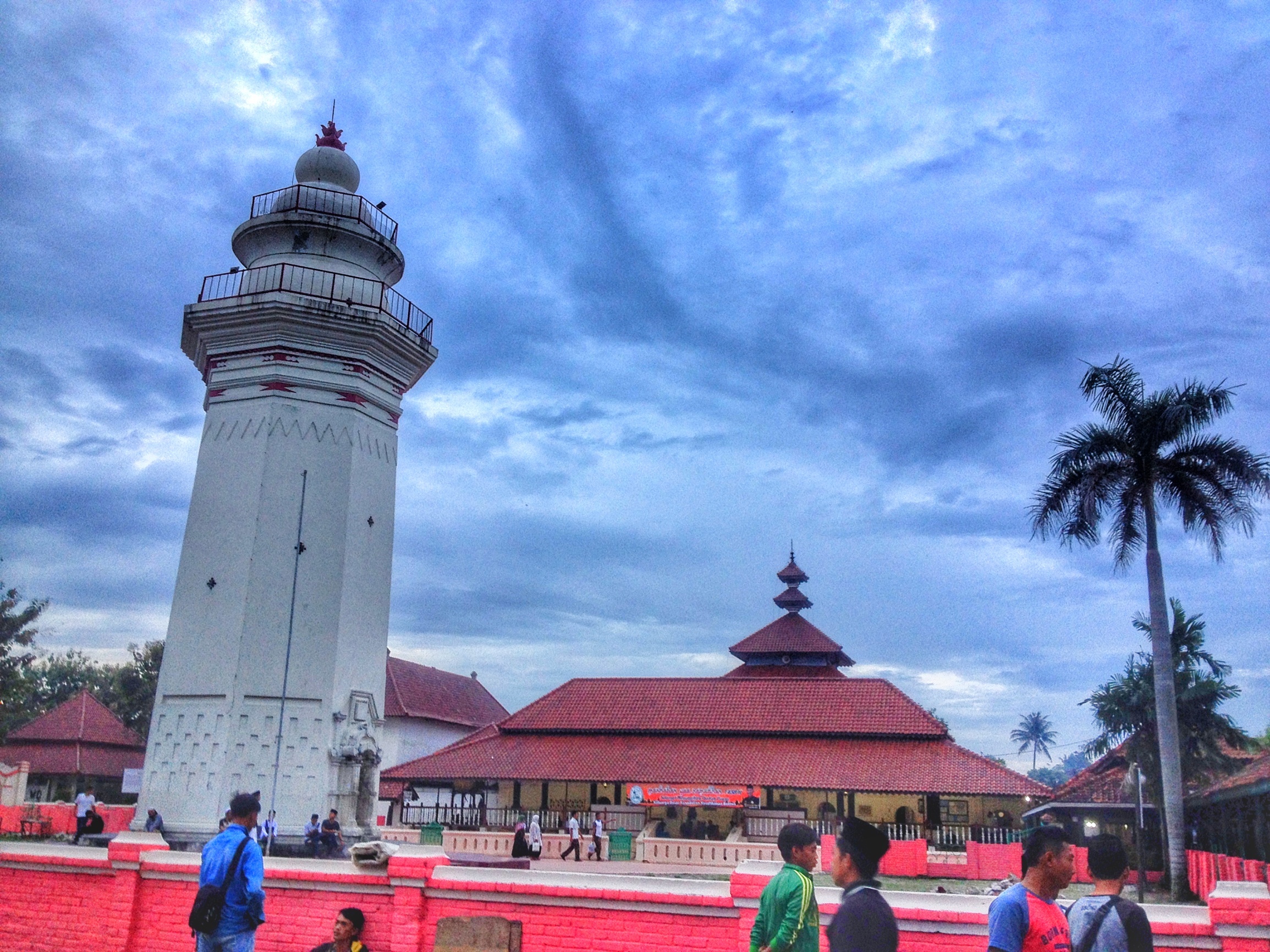 Menelusuri Jejak Sejarah Banten Lama, dari Masjid Agung hingga Benteng Speelwijk
