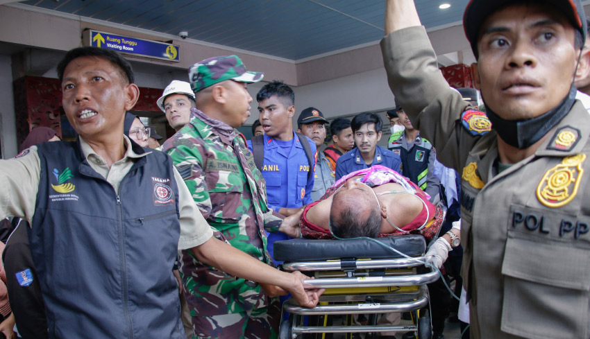 KMP Putri Yasmin Terbakar di Selat Lombok, 173 Penumpang Dievakuasi dan 1 Orang Meninggal Dunia
