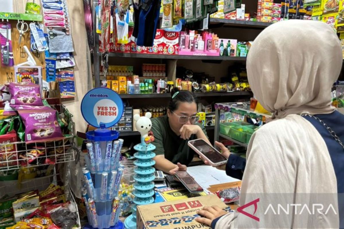 Warung Kelontong di Bandar Lampung Terapkan Pembayaran QRIS, Pelanggan Tak Perlu Bawa Uang Tunai