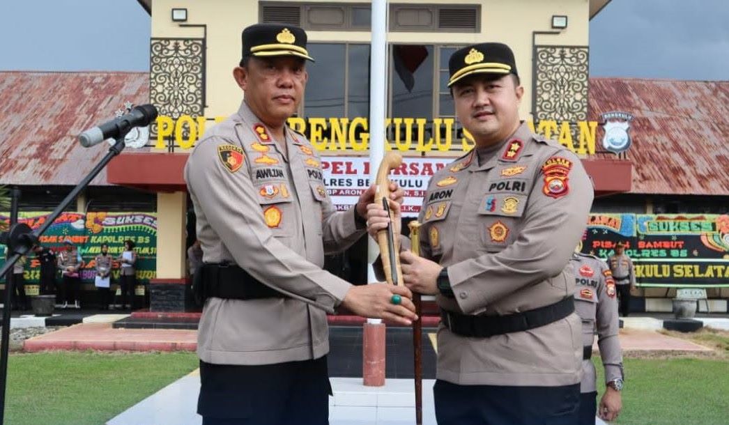 AKBP Aron Sebastian Resmi Pimpin Polres Bengkulu Selatan, Gantikan AKBP Awilzan dalam Sertijab Penuh Tradisi