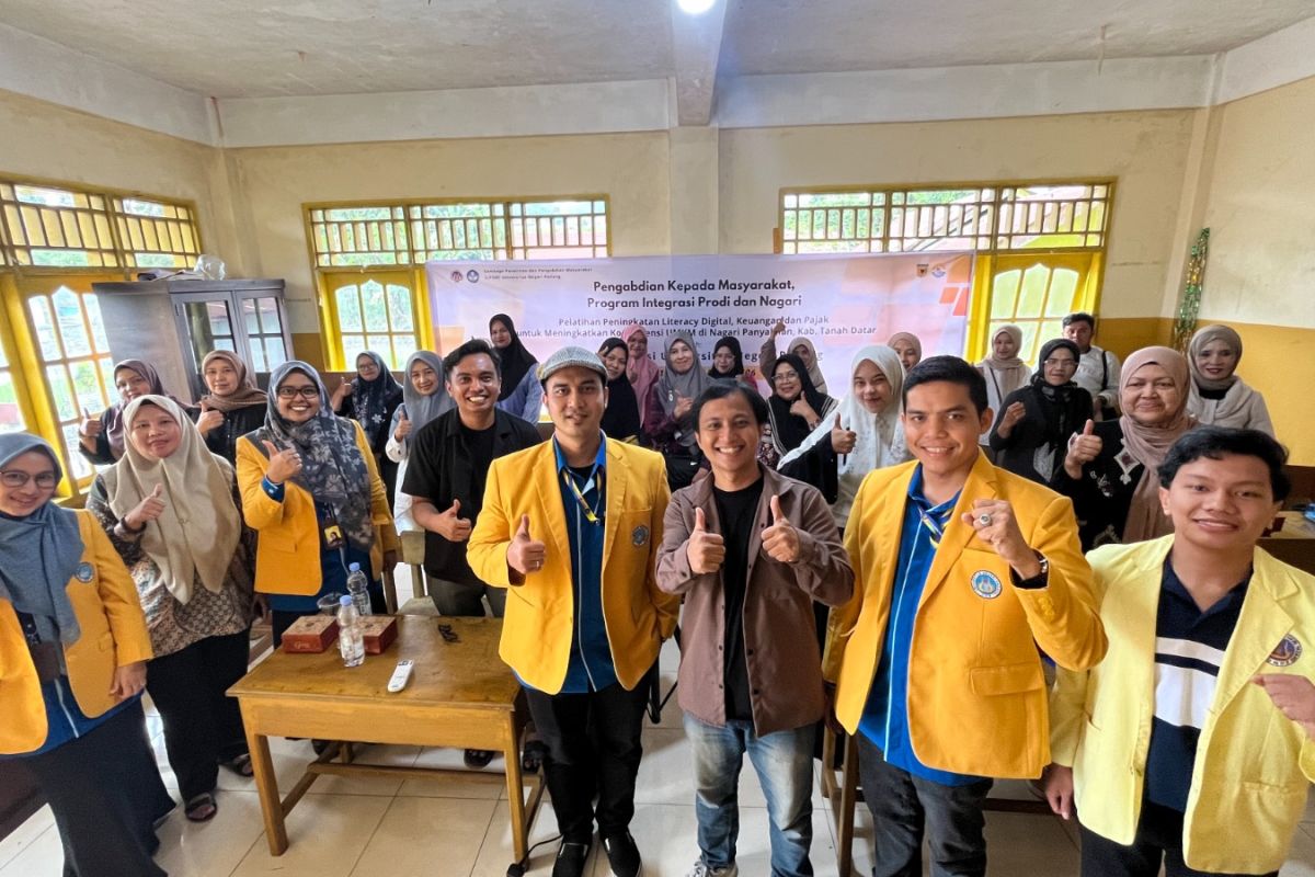 20 Pelaku UMKM Nagari Panyalaian Tanah Datar Dilatih Literasi Digital, Keuangan, dan Pajak oleh Tim UNP