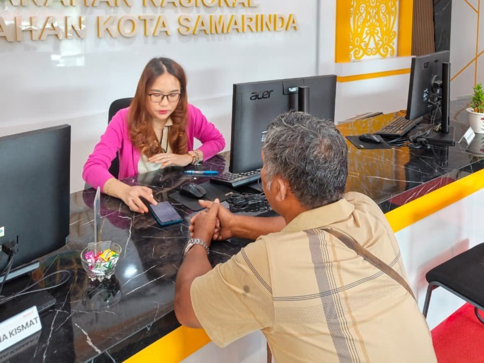Kakanwil BPN Kaltim Sidak Pelayanan Akhir Pekan di Kantor Pertanahan Samarinda, Pastikan Layanan Tetap Optimal