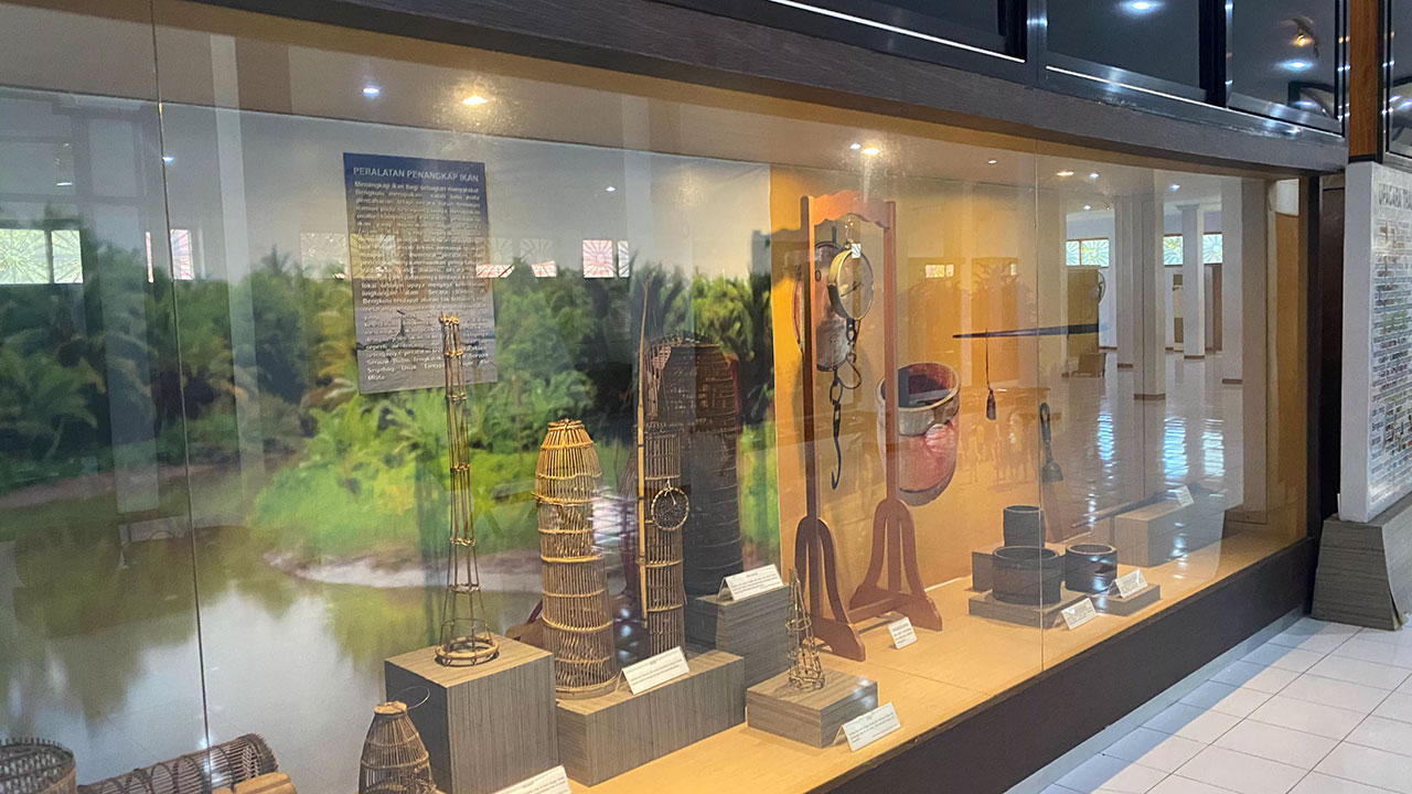 Kain Besurek hingga Naskah Kuno Jadi Koleksi Andalan Museum Negeri Bengkulu, Pelajar Jadi Pengunjung Terbanyak