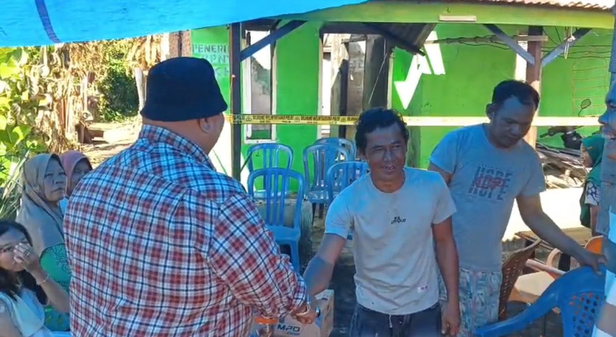Bupati Bengkulu Selatan Serahkan Bantuan Tunai Rp1 Juta per KK Korban Kebakaran, Pemulihan Rumah Disiapkan Lewat Program Bedah Rumah