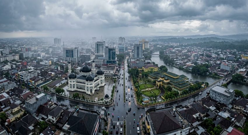 Hujan Ringan Guyur Sebagian Besar Sumut Hari Ini, BMKG Imbau Warga Medan-Binjai Waspada Genangan