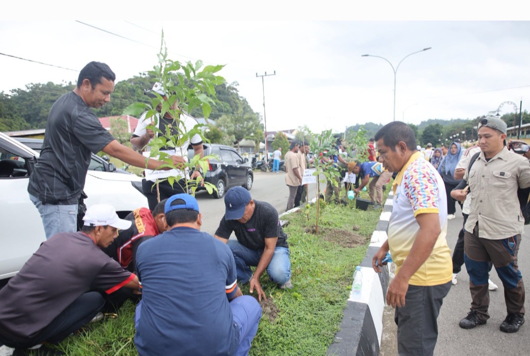Peringati Hari Lingkungan Hidup, Bupati Halteng Minta Warga Tak Anggap Sampah Sekadar Seremonial