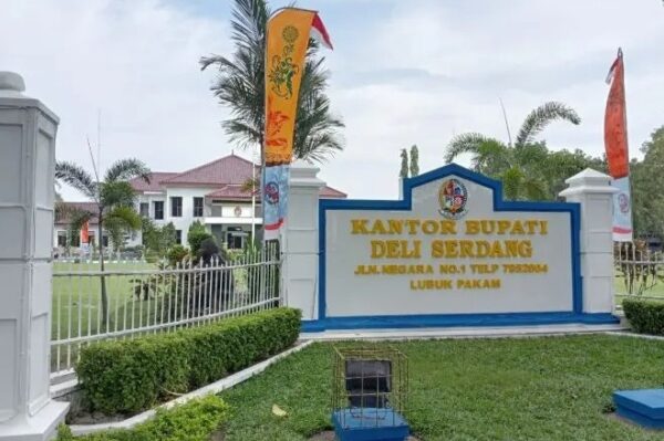 Anggaran Makan Minum Pemkab Deli Serdang Rp38,5 Miliar Dikritik Warga: Jalan Rusak Tak Terurus, Pajak Dipersoalkan