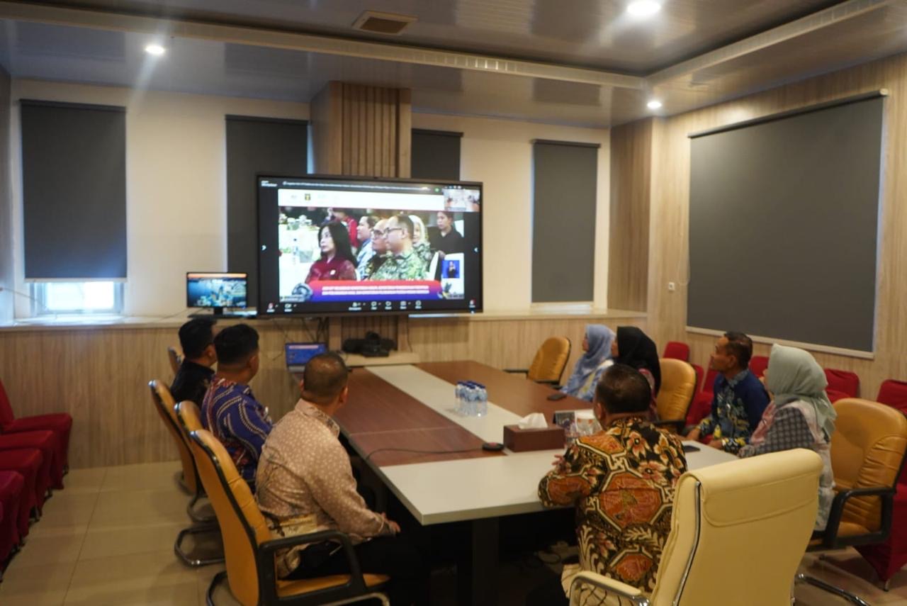 Kolaborasi Tiga Kementerian untuk Lindungi Perempuan, Anak, dan Pekerja Migran, Kakanwil Kemenkum Sumsel Ikut Kick Off Virtual