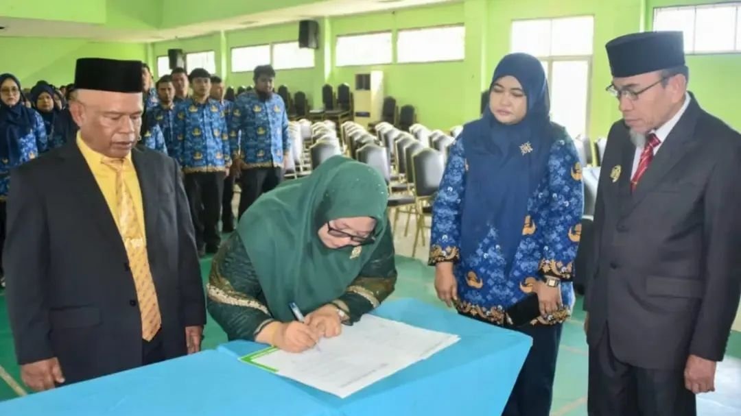 Wawako Padang Maigus Nasir Hadiri Sertijab Kepala SMK-SMAK Padang, Silvania Lorina Jabat Periode 2026–2030