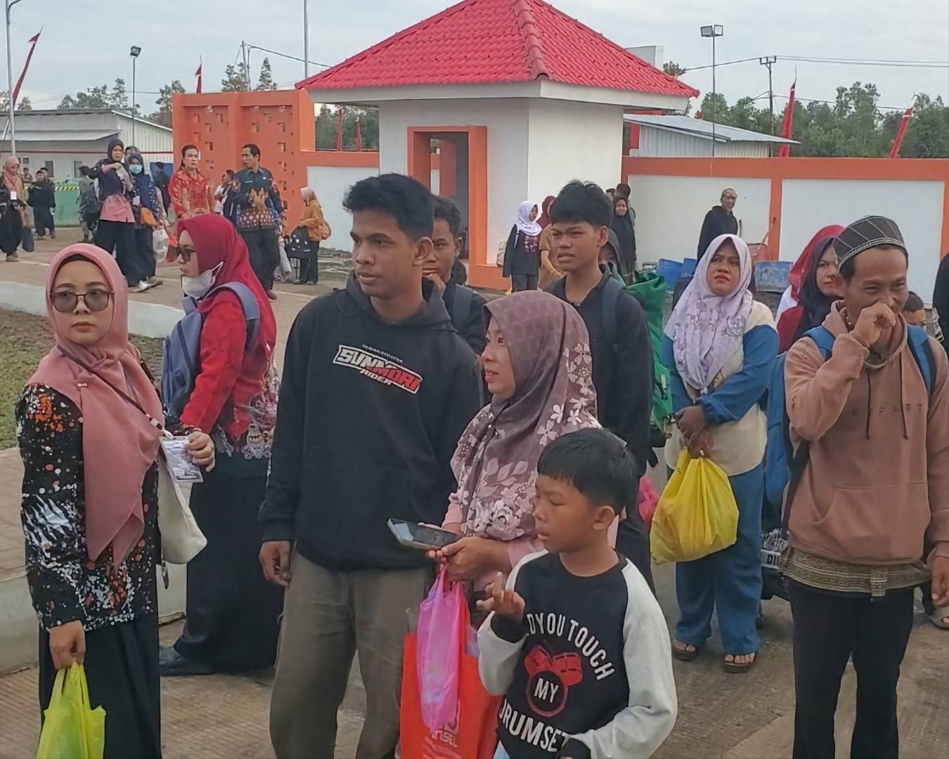 Camat Mentawa Baru Ketapang Sebut 47 Siswa Diberangkatkan ke Sekolah Rakyat, Orang Tua Masih Berat Lepas Anak SD ke Asrama
