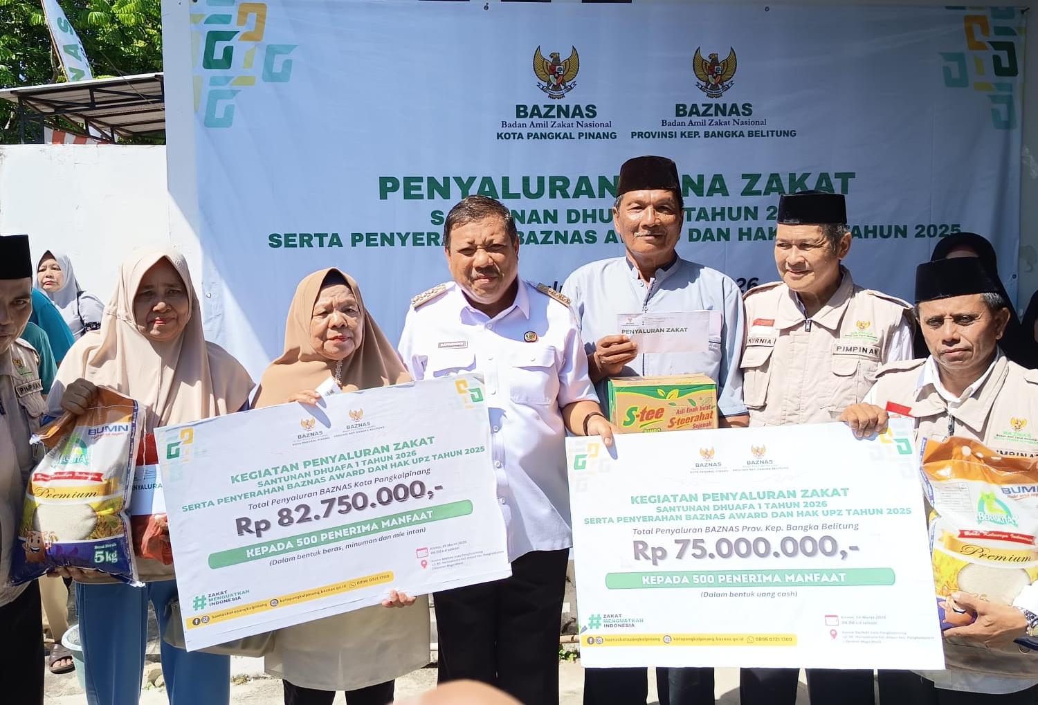 Jelang Idul Adha, Pemkot Pangkalpinang dan Baznas Salurkan Bantuan ke 500 Mustahik: Paket Sembako dan Uang Tunai Dibagikan
