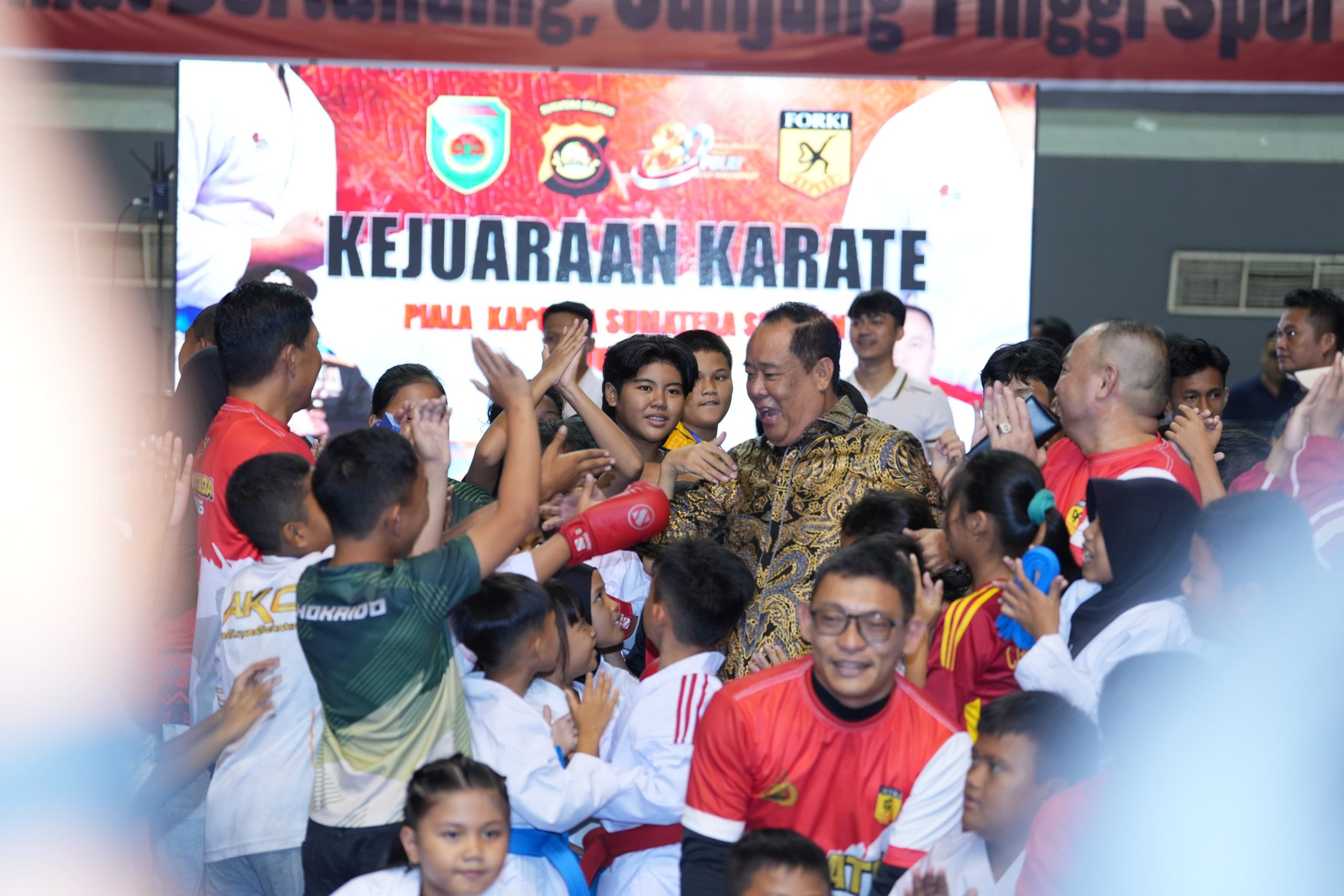 Wagub Sumsel Cik Ujang Dorong Lahirnya Atlet Karate Berprestasi Lewat Kejuaraan Piala Kapolda 2026