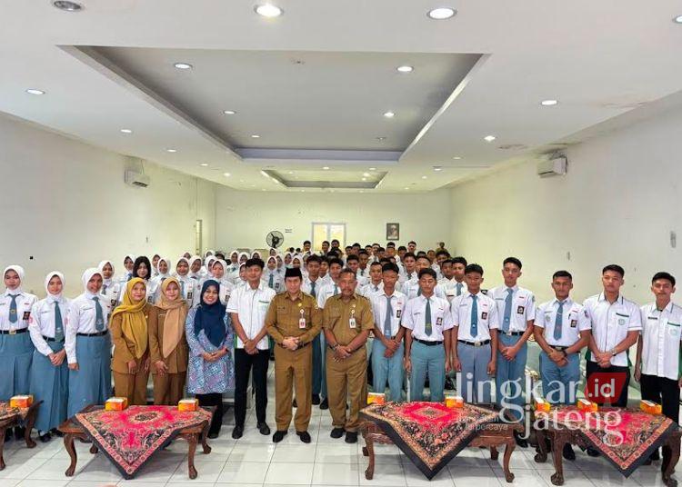 Kesbangpol Kendal Bekali 40 Calon Paskibraka dengan Latihan Fisik Mandiri dan Aturan Ketat Sebelum Pemusatan 21 Hari