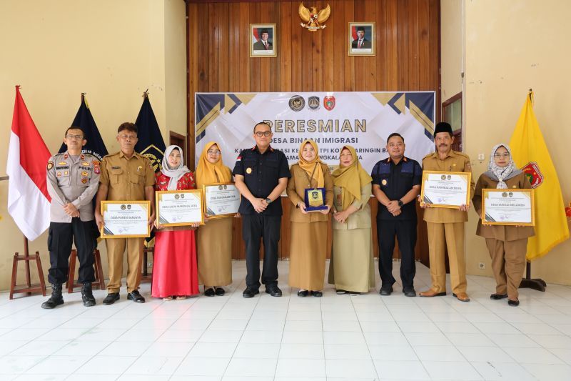 Imigrasi Kalteng Resmikan Lima Desa Binaan di Kotawaringin Barat untuk Cegah TPPO dan Migrasi Ilegal
