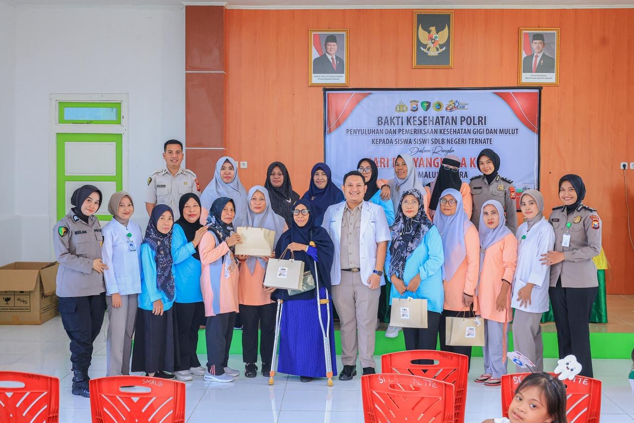 Polisi Gelar Bakti Kesehatan Gigi di SDLB Ternate, 59 Siswa Berkebutuhan Khusus Diperiksa Gratis Sambut Hari Bhayangkara ke-80