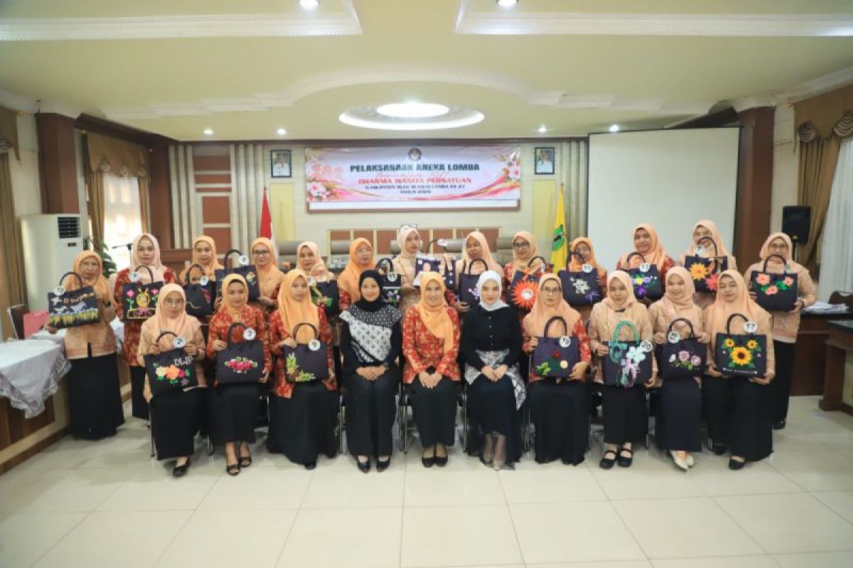 DWP Hulu Sungai Utara Gelar Lomba Menghias Tas Purun, 20 SKPD Ikut Peringati HUT ke-27