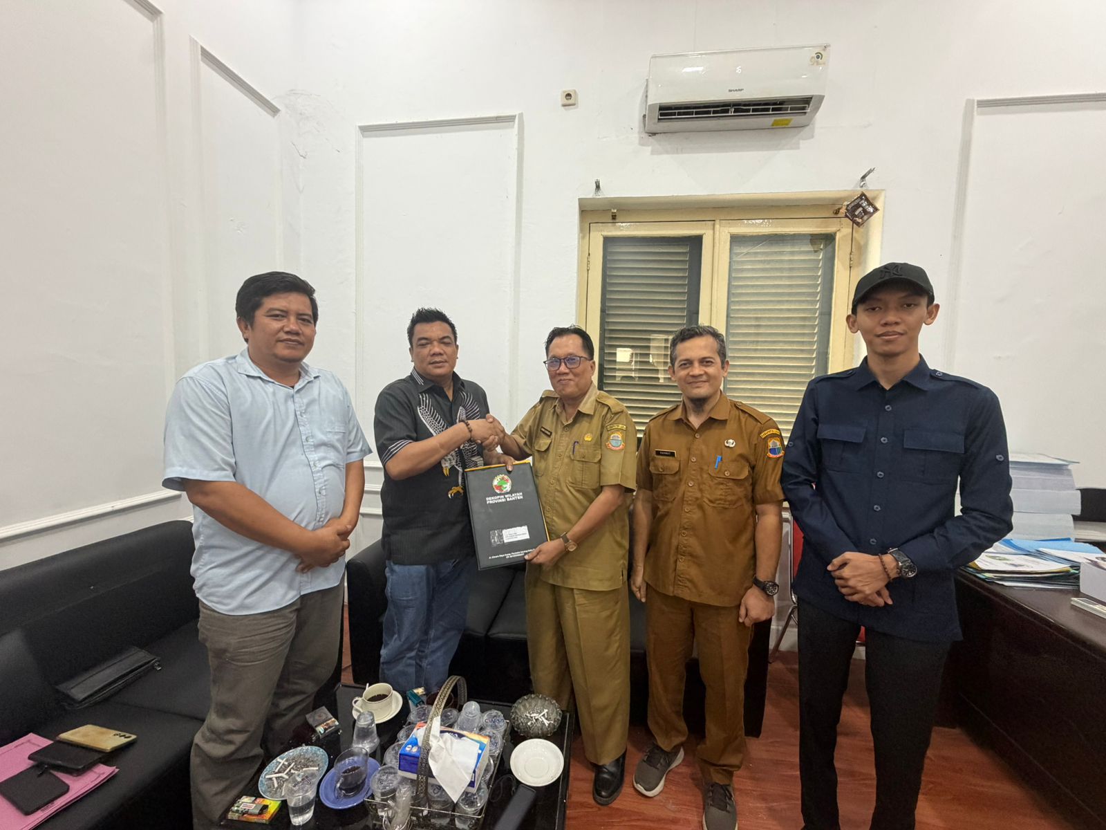 Anggota Fraksi Gerindra DPRD Lebak Samboja Uton Witono Resmi Jabat Plt Ketua Dekopinda, Siap Gelar Musda