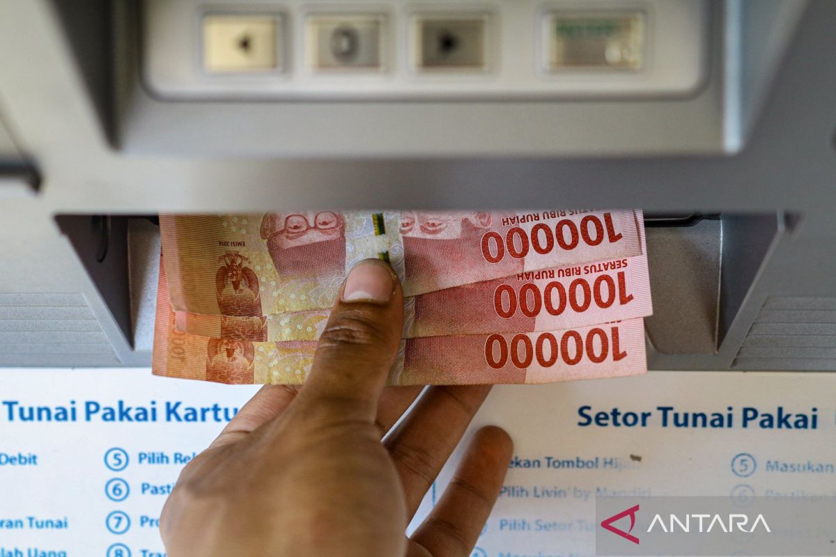 Rupiah Menguat ke Rp17.950 Per Dolar AS pada Jumat Pagi, Sentuh Level Terkuat Pekan Ini
