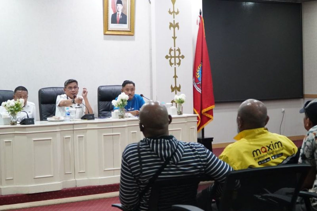 Pemkot Ambon Fasilitasi Dialog Pengemudi Maxim dengan Manajemen, Tiga Persoalan Utama Dibahas