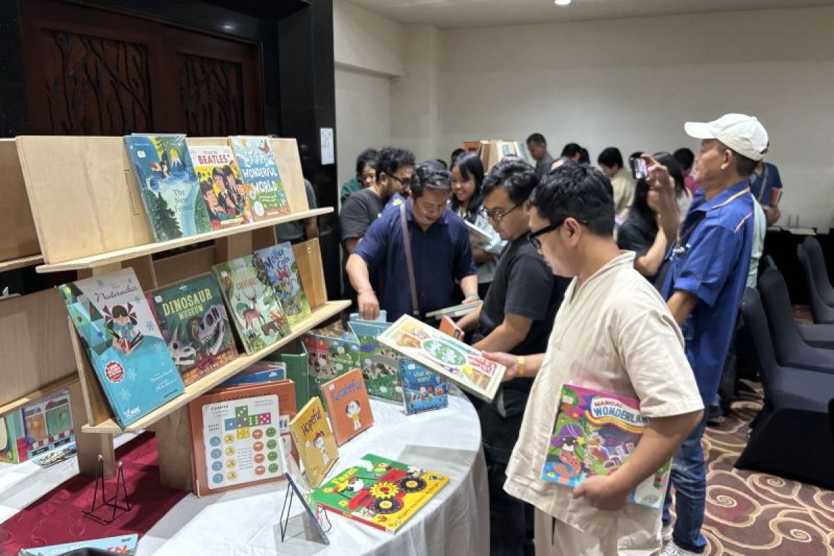 Praktisi Hipnoterapi di Bali Sebut Buku Alternatif Redakan Beban Mental, dari Meditasi hingga Solusi Instan