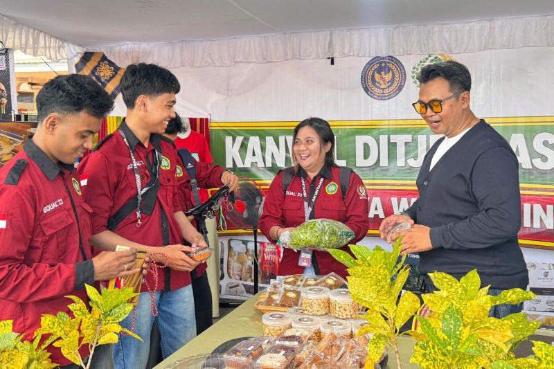 Ditjenpas NTT Bawa Produk Warga Binaan ke Bazar UMKM Polda, Tenun hingga Sayur Hidroponik Laris Manis
