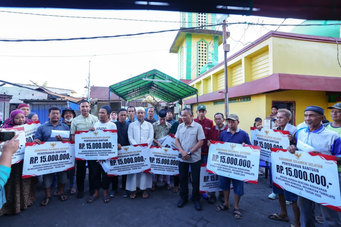 Gubernur Sulsel Turun ke Lokasi Kebakaran di Makassar, 105 Jiwa Kehilangan Tempat Tinggal