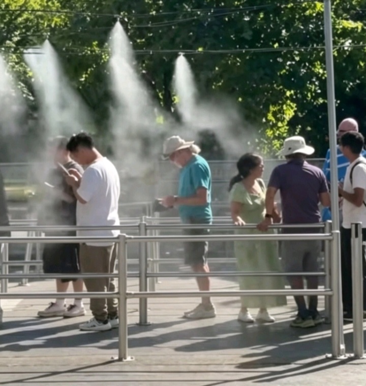 95 Juta Warga Eropa Masih Terjebak Suhu 35°C, Gelombang Panas Juni 2026 Tewaskan 1.300 Orang