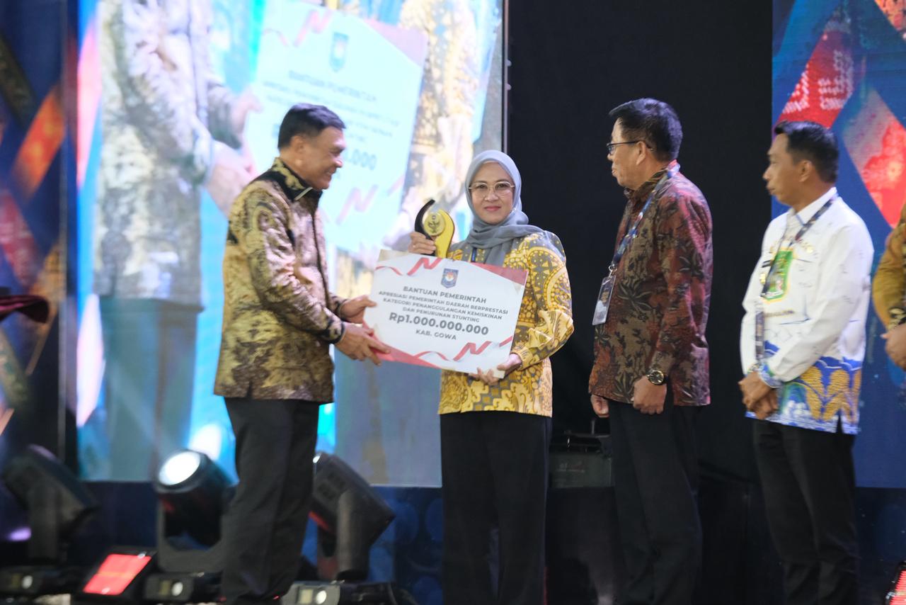 Pemkab Gowa Raih Penghargaan Regional Kemendagri dan Insentif Rp1 Miliar Berkat Program Orang Tua Asuh, Stunting dan Kemiskinan Ekstrem Turun