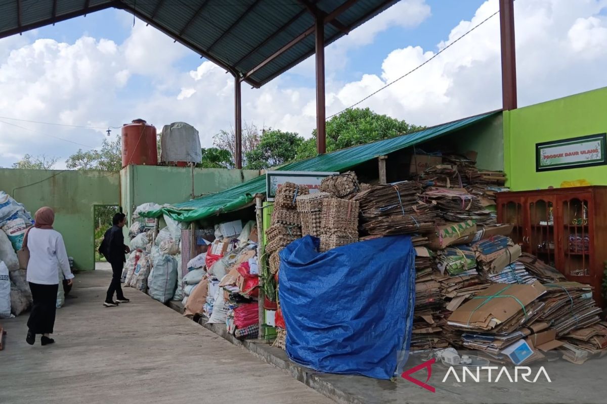 Pemkab Penajam Paser Utara Terbitkan Perda Retribusi Sampah, Pedagang Pasar Kena Tarif Rp 50.000 hingga Rp 79.000 per Bulan