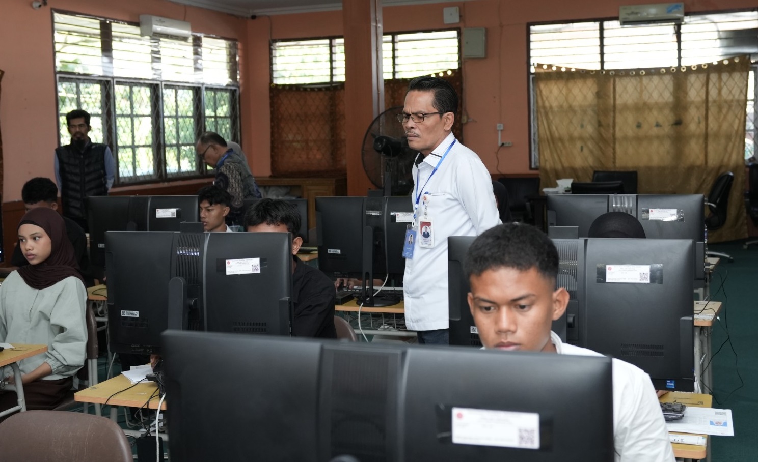3.560 Peserta Rebut Kursi di UNJA Jalur SMM PTN-Barat 2026, Empat Penyandang Disabilitas Dapat Layanan Khusus