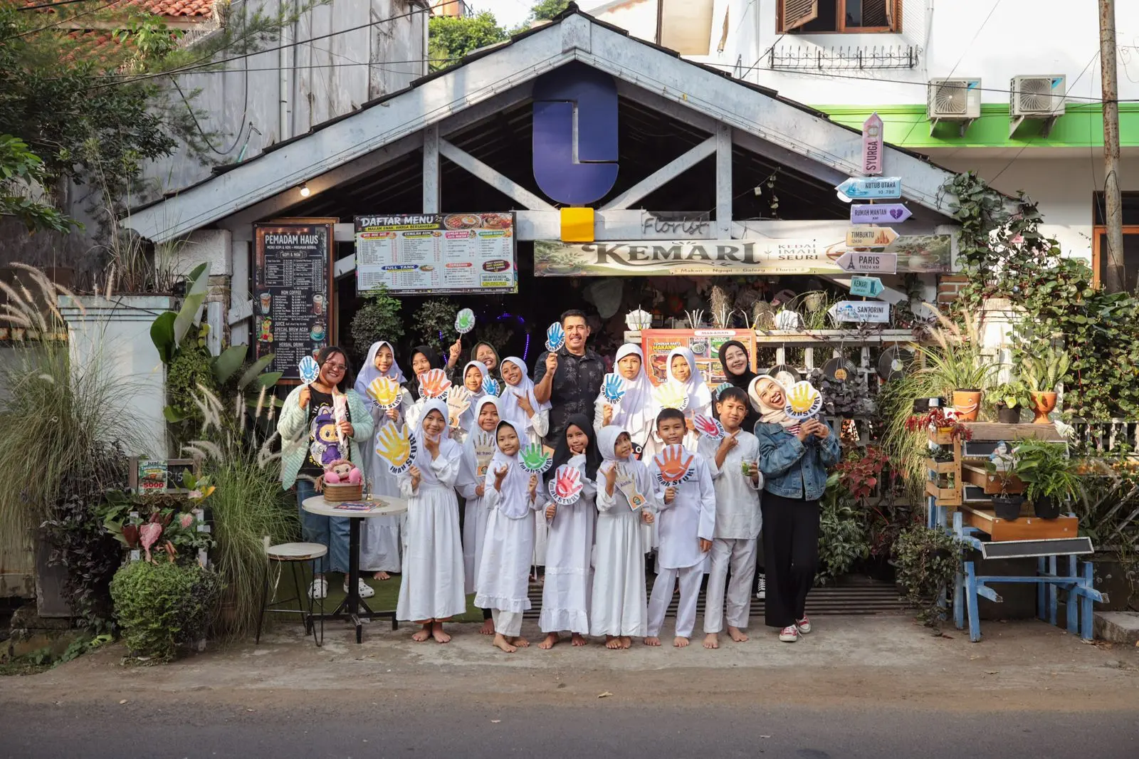 Kedai Imah Seuri di Kota Bandung Padukan Bisnis Kuliner dan Pemberdayaan Anak Yatim, Menu Mulai Rp10.000