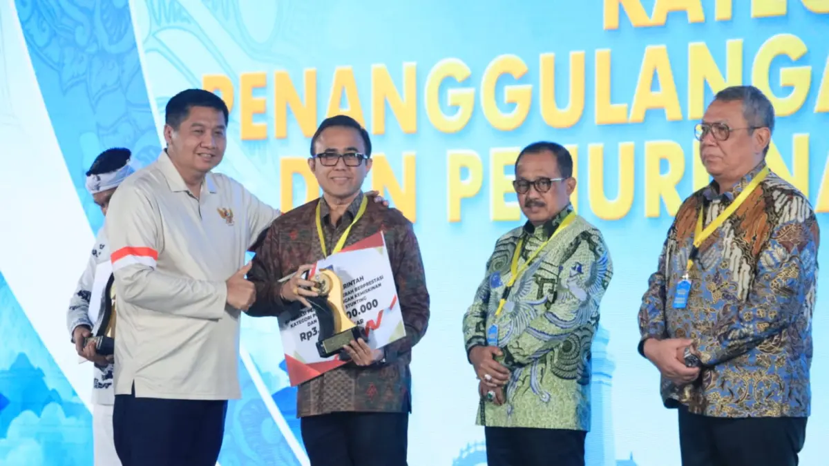 Pemkot Denpasar Raih Penghargaan Terbaik I Penanggulangan Kemiskinan dan Stunting Regional Jawa-Bali dari Kemendagri