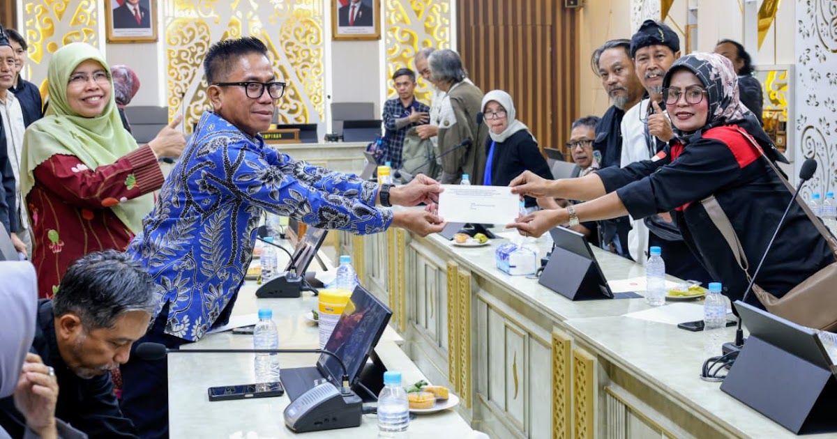 Komisi V DPRD Jabar Buka Peluang Pansus untuk Evaluasi Sistem Penerimaan Murid Baru 2026