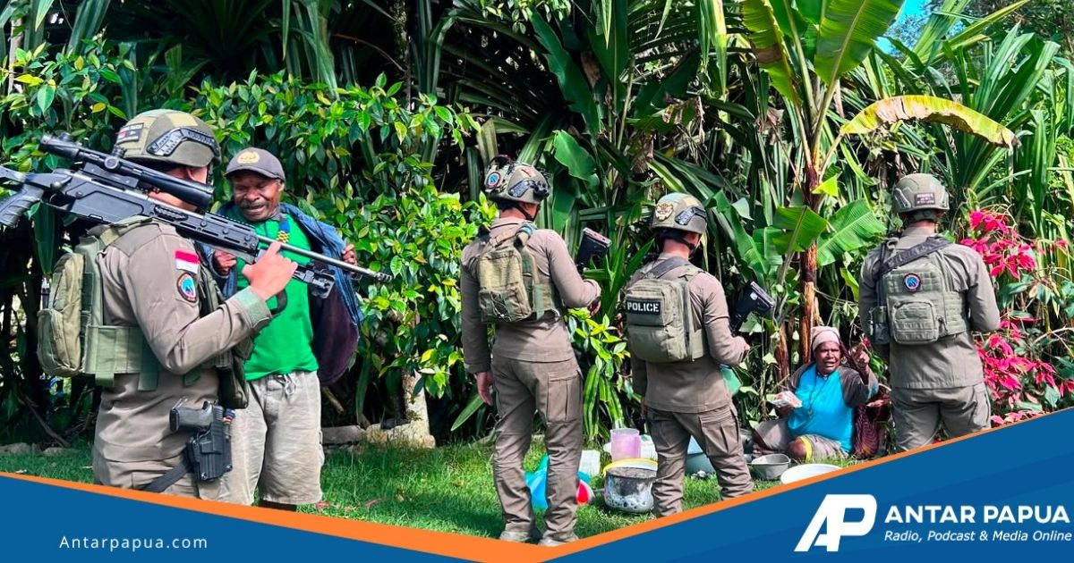 Patroli Humanis Satgas Cartenz di Puncak Jaya: Personel Ngopi Bareng Warga di Distrik Muara, Situasi Aman Terkendali