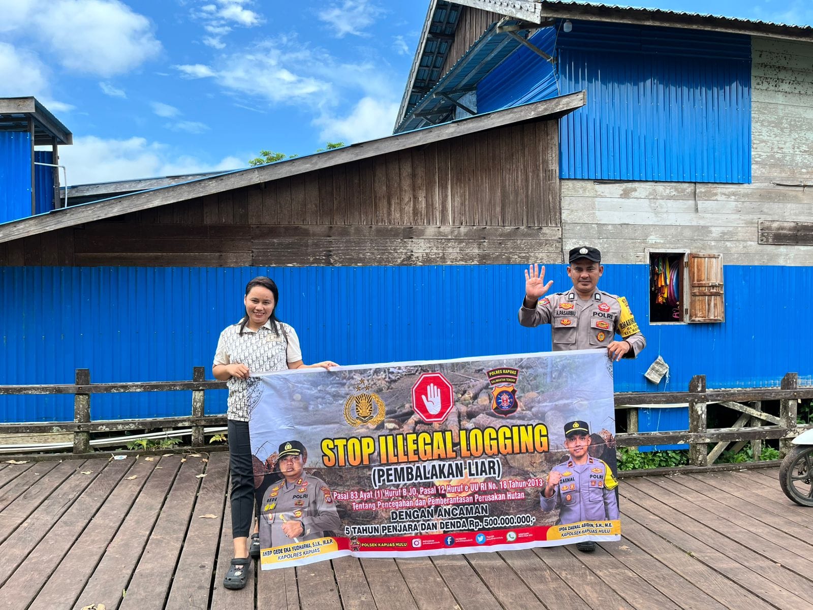 Polsek Kapuas Hulu Gelar Sosialisasi ke Warga Desa Sei Hanyo, Ancaman Hukuman 5 Tahun Penjara bagi Pelaku Illegal Logging