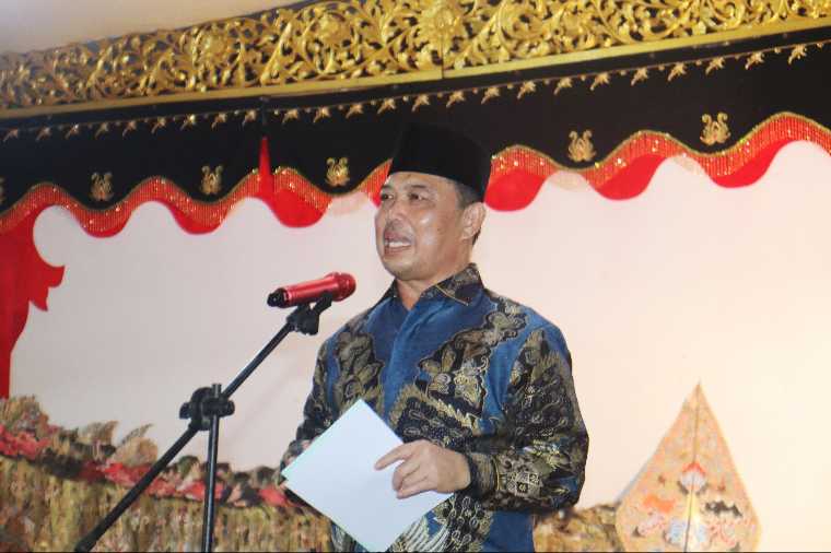 Gubernur Kalbar Ria Norsan Hadiri Pagelaran Wayang Kulit Semalam Suntuk, Tegaskan Budaya sebagai Perekat Persatuan