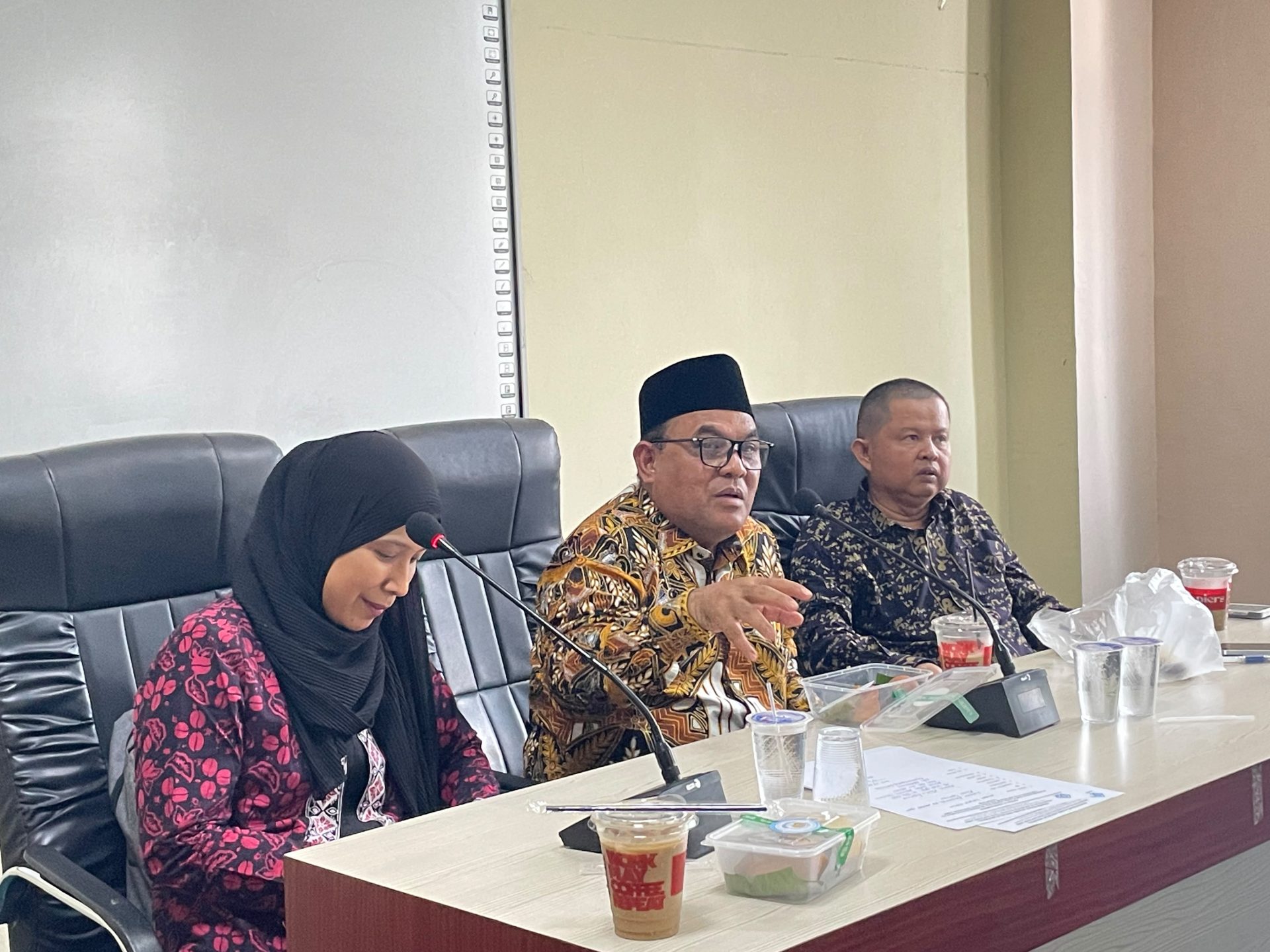 UIN STS Jambi Perkuat Website PPID Targetkan Predikat Informatif, KI Jambi Beri Bimbingan Teknis