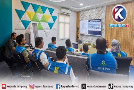 Cuaca Ekstrem Ganggu Transmisi Listrik Sumatra, PLN UID Lampung Pulihkan Pasokan ke Pelanggan Secara Bertahap