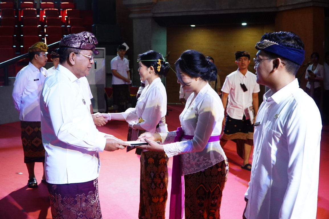 Bupati Buleleng Lantik 123 ASN Baru, 120 di Antaranya Tenaga Teknis dan 3 Nakes