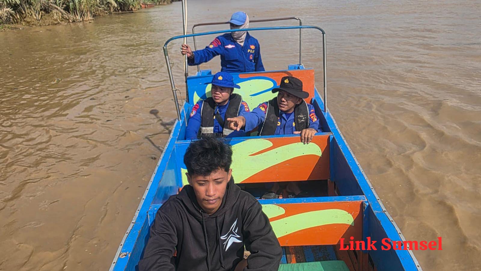 Polda Sumsel Terjunkan Tim Ditpolairud Cari Pria 26 Tahun yang Hilang Diterkam Buaya di Perairan Banyuasin