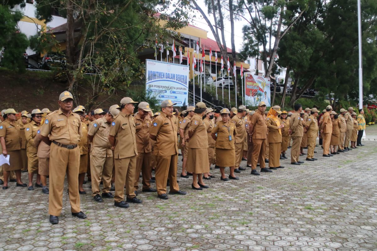 Wali Kota Jayapura Minta Seluruh ASN, Kepala Sekolah, dan Pimpinan Puskesmas Utamakan Kejujuran dalam Melayani Warga