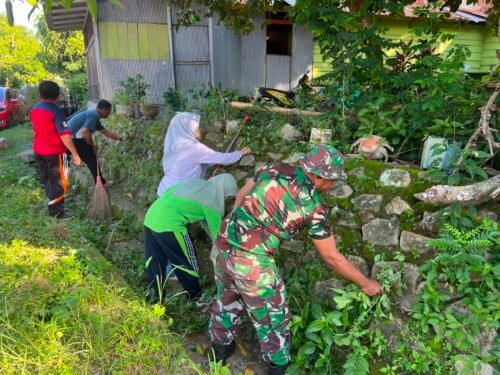 TNI dan Pemkab Wajo Kerja Bakti Bersihkan Jalan Pattirosompe, Tindak Lanjut Arahan Presiden soal Gerakan Indonesia Asri