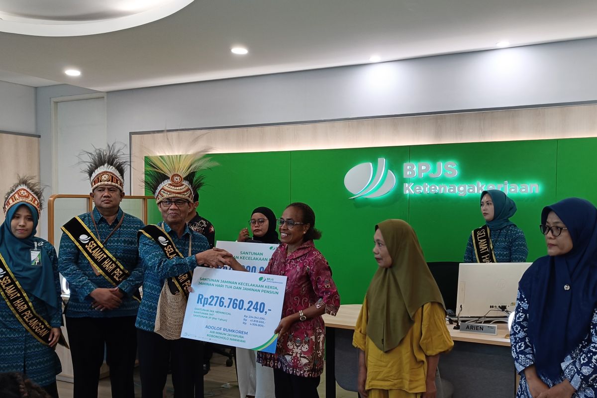 BPJS Ketenagakerjaan Papua Salurkan Santunan Rp 770 Juta ke 5 Ahli Waris, Wandi Terima Rp 70 Juta