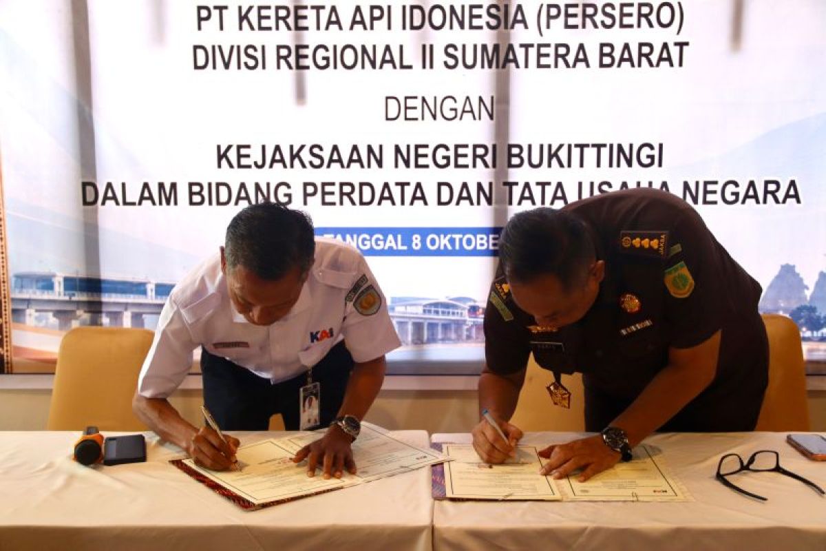 KAI Divre II Sumbar Teken PKS dengan Kejari Bukittinggi, Perkuat Pengamanan Aset Kereta Api