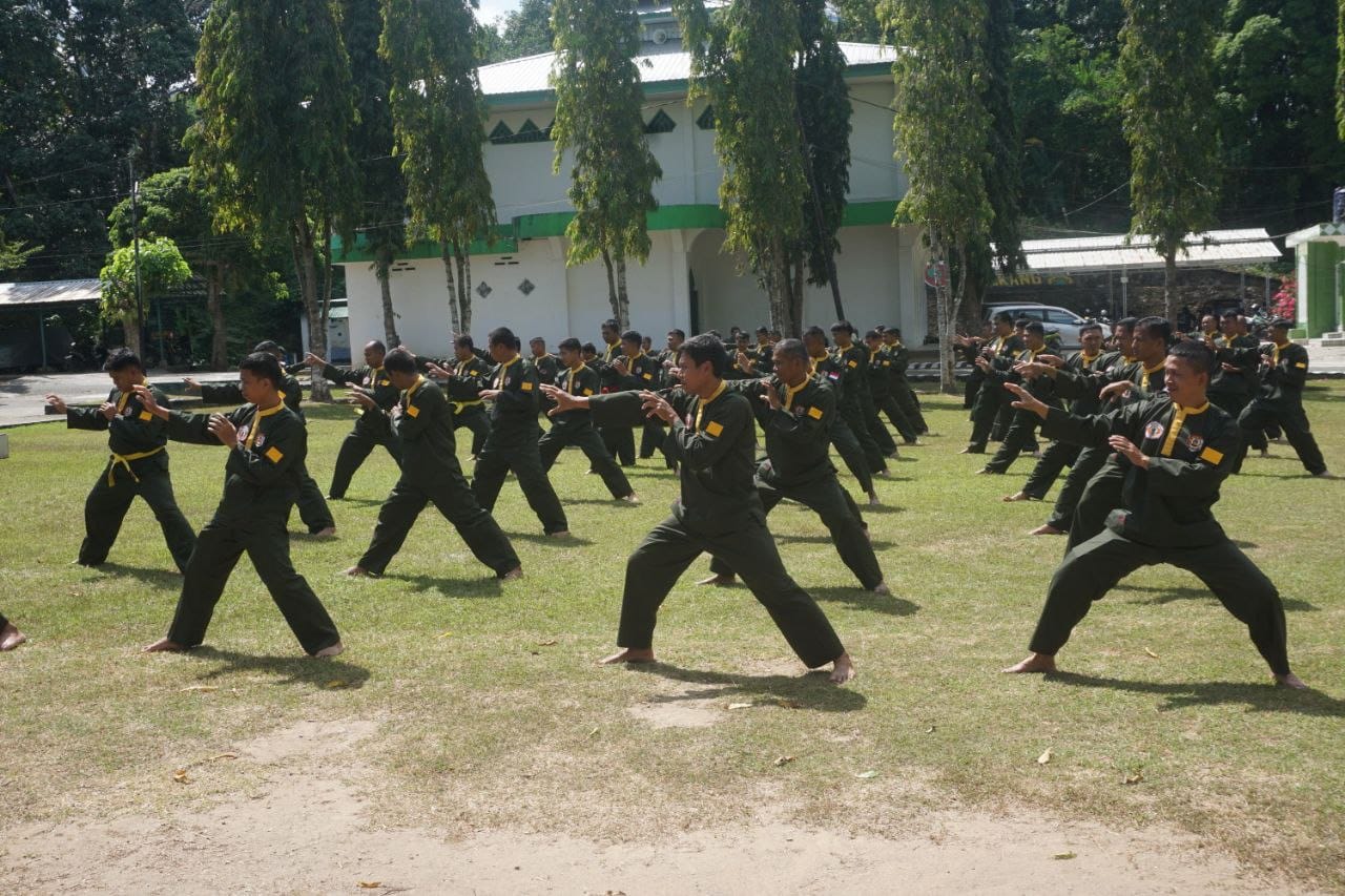 Kodim 1419 Enrekang Latih Pencak Silat Militer ke Prajurit, Tingkatkan Kesiapsiagaan Fisik dan Mental