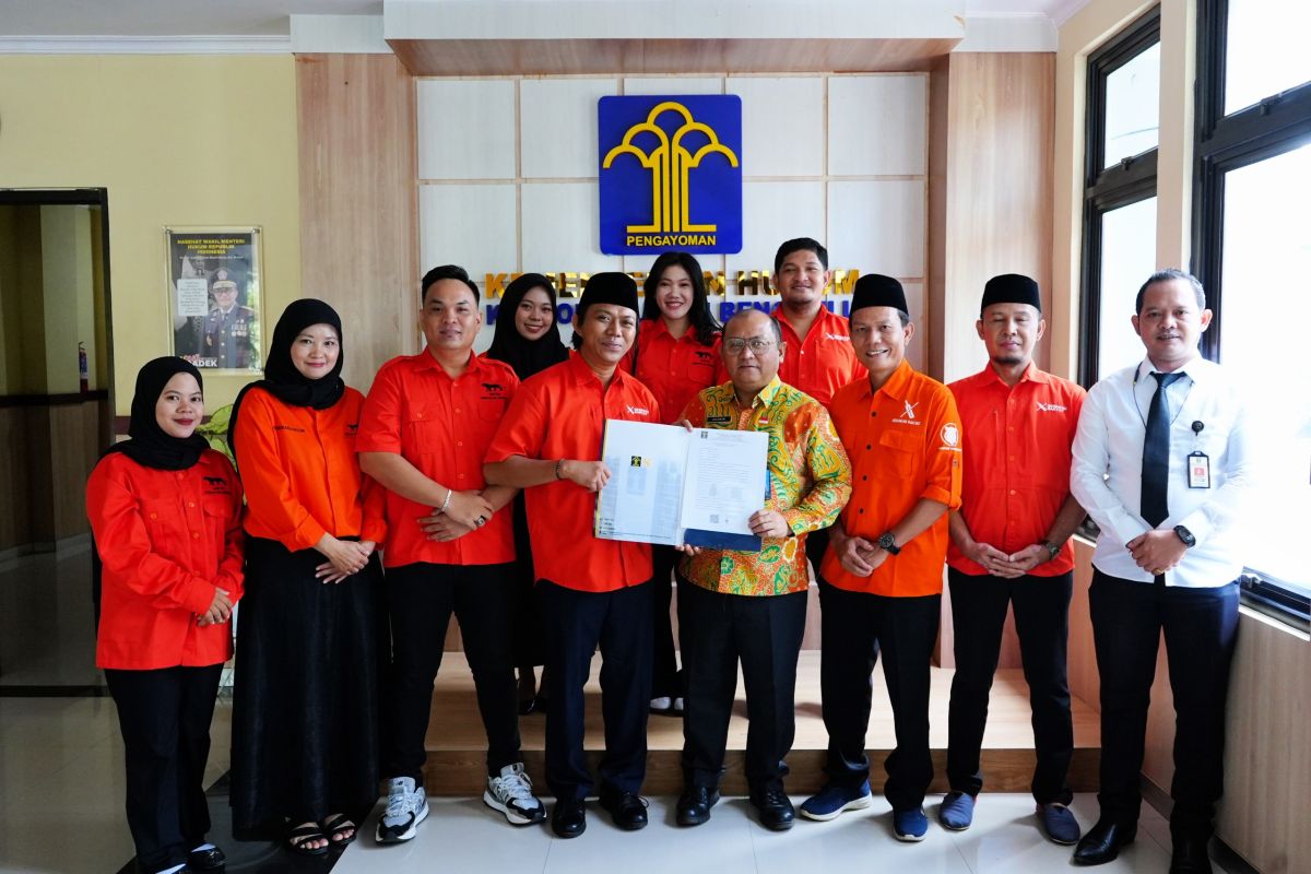 Kanwil Kemenkum Bengkulu Resmi Daftarkan Partai Gerakan Rakyat, SKT Diserahkan ke Ketua Soheri Ersuan