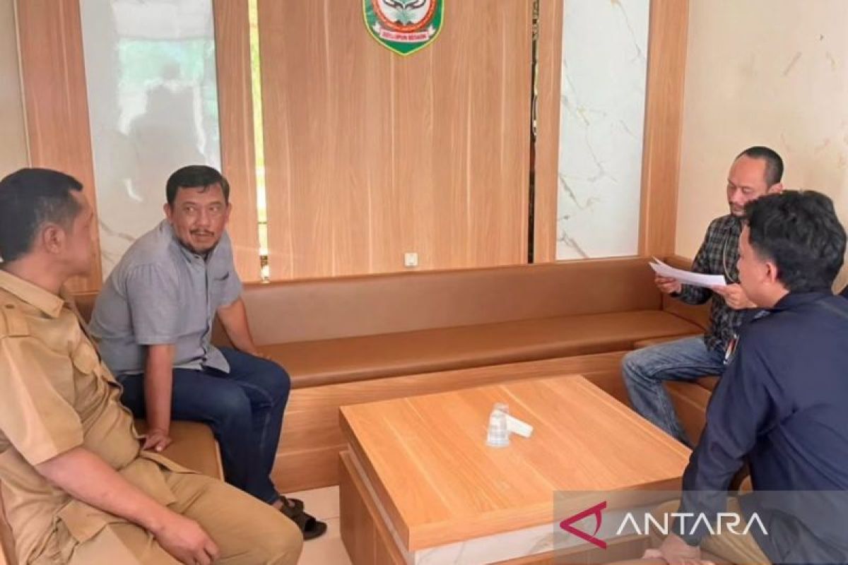 KPU Bangka Barat Cek Faktual Data Pemilih di 4 Desa, Sasar Pemilih Pindah Masuk dan Luar Negeri