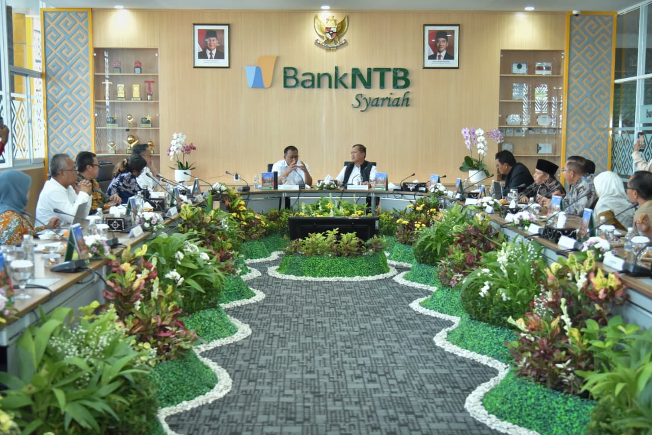 3 Agenda Prioritas Penyelamatan Lingkungan NTB Disepakati Menteri dan Gubernur: Rehabilitasi Hutan, Sampah, dan Pesisir